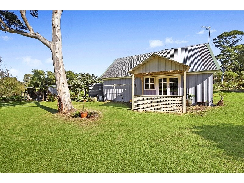 438 Tumbi Road, Wamberal NSW 2260