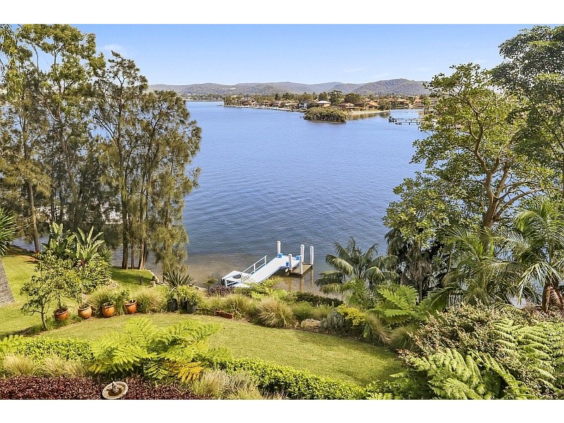 14 Daley Avenue, Daleys Point NSW 2257