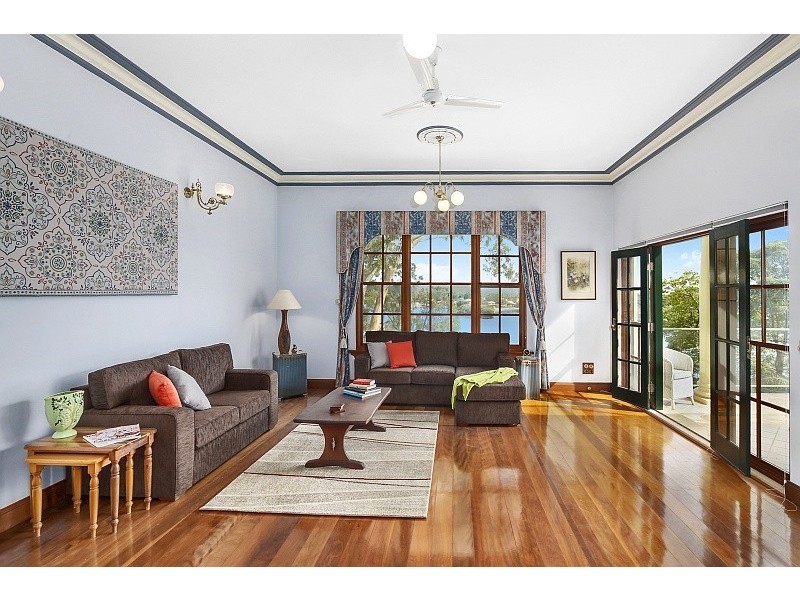 14 Daley Avenue, Daleys Point NSW 2257