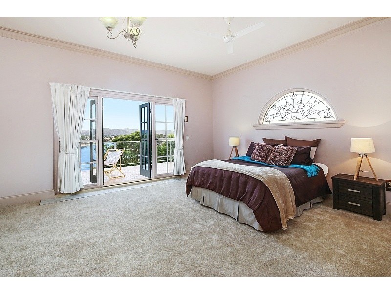 14 Daley Avenue, Daleys Point NSW 2257