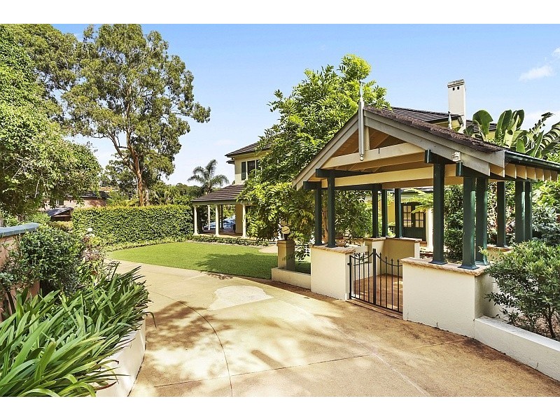 14 Daley Avenue, Daleys Point NSW 2257