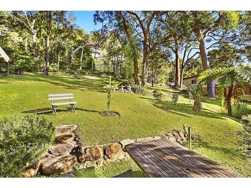33 Cornelian Road, Pearl Beach NSW 2256