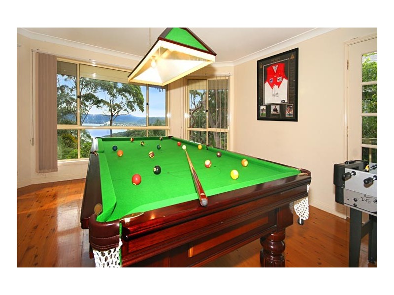 32 Wards Hill Road, Killcare Heights NSW 2257