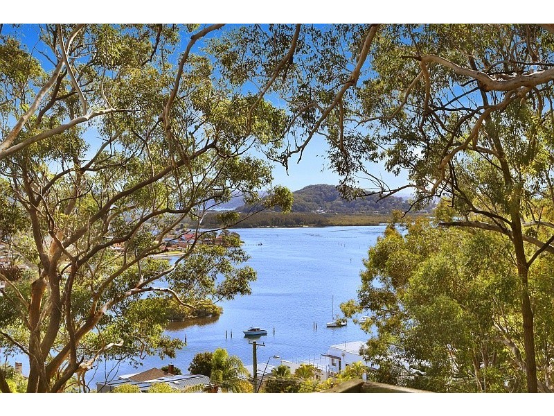 3 Daley Avenue, Daleys Point NSW 2257