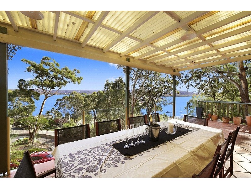 3 Daley Avenue, Daleys Point NSW 2257