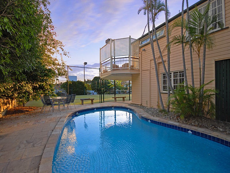 81 Oriel Road, Clayfield QLD 4011