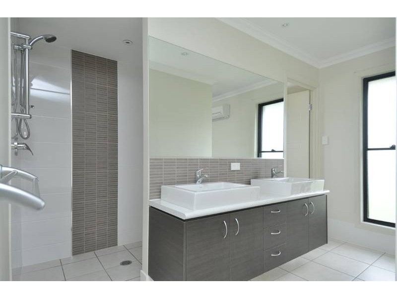 1 Phaeton Street, Upper Coomera QLD 4209