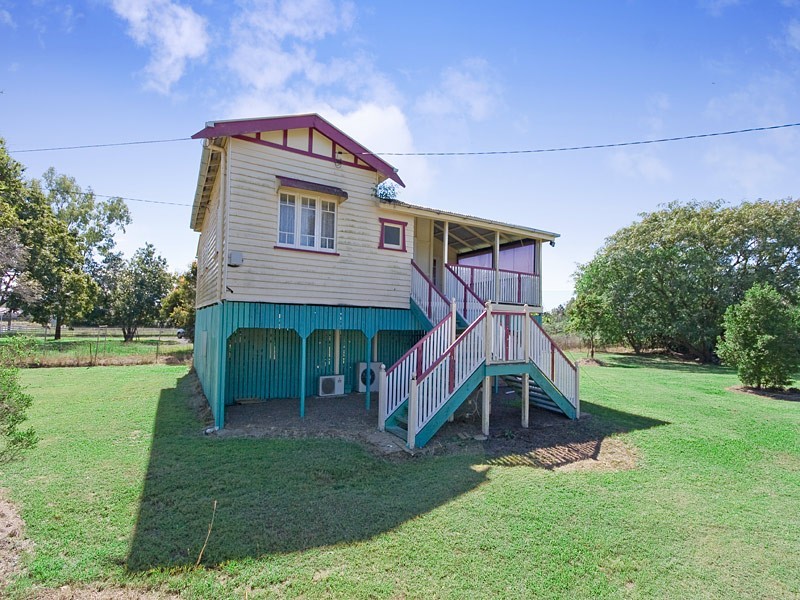 105 North Station Road, North Booval QLD 4304