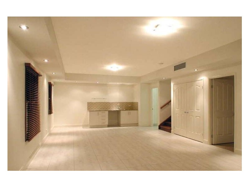 39 Gaunt Street, Newmarket QLD 4051