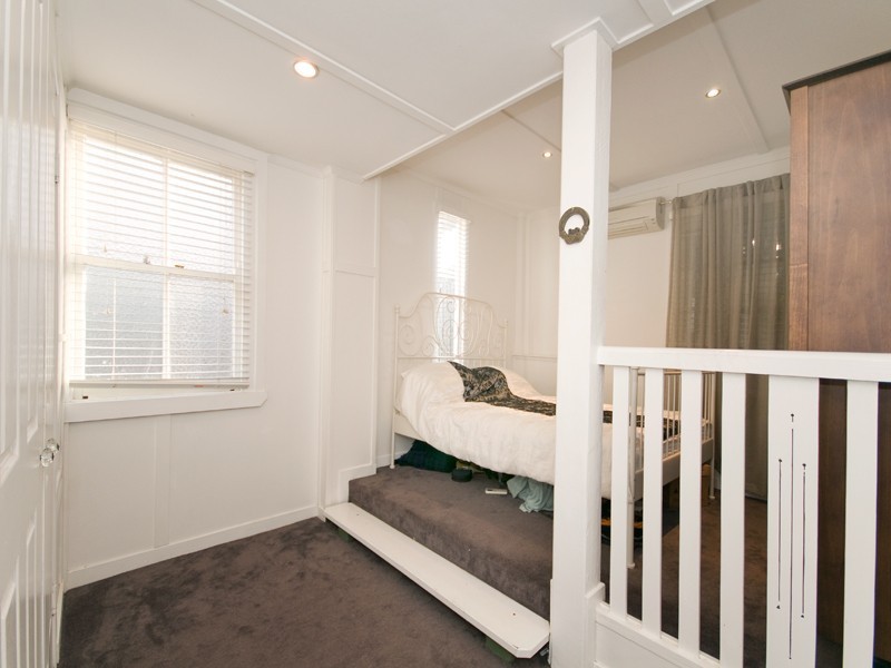 2/147 Merthyr Road, New Farm QLD 4005