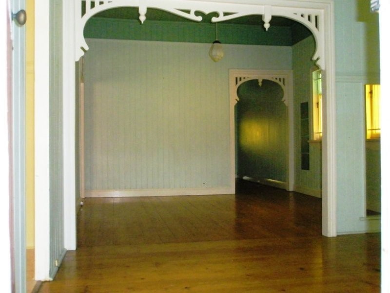 23 Vera Street, Greenslopes QLD 4120