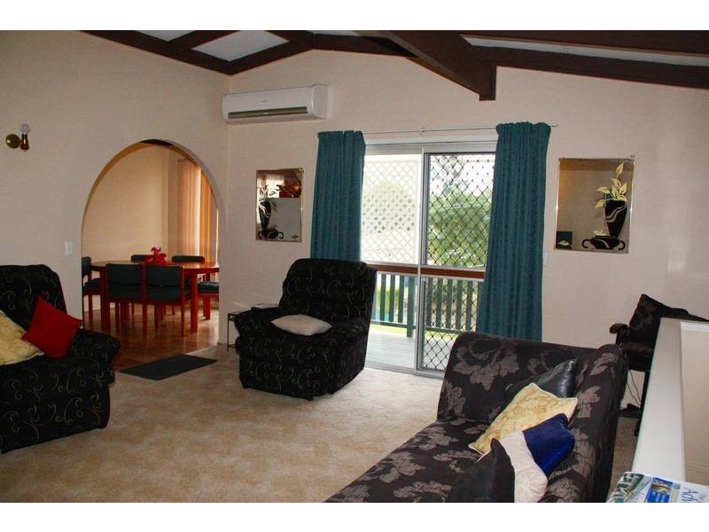 1 Christine Street, North Booval QLD 4304