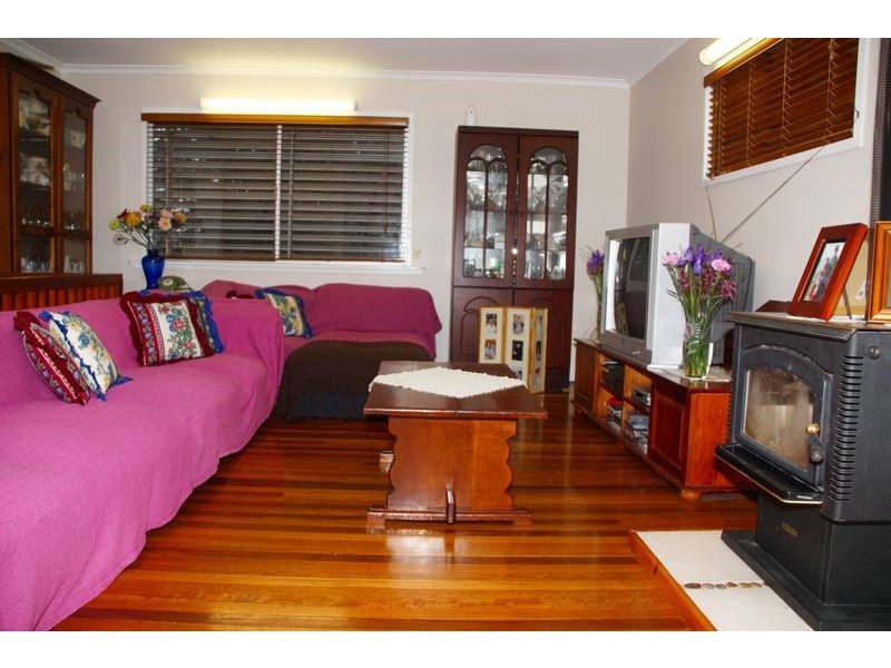 99B North Station Road, North Booval QLD 4304