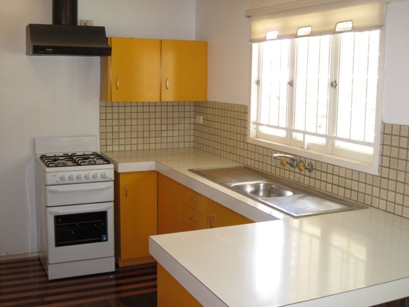 55 Holland Rd, Holland Park QLD 4121
