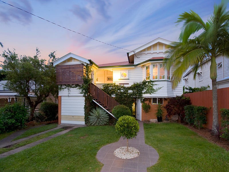 39 Kinmond Ave, Wavell Heights QLD 4012