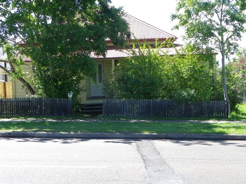 19 North Station Road, North Booval QLD 4304