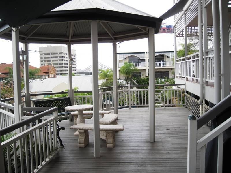 8/142 St Pauls Terrace, Spring Hill QLD 4000