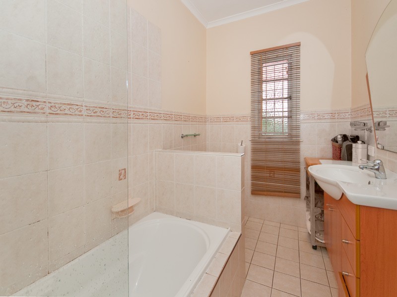 2 Gilston Street, Keperra QLD 4054