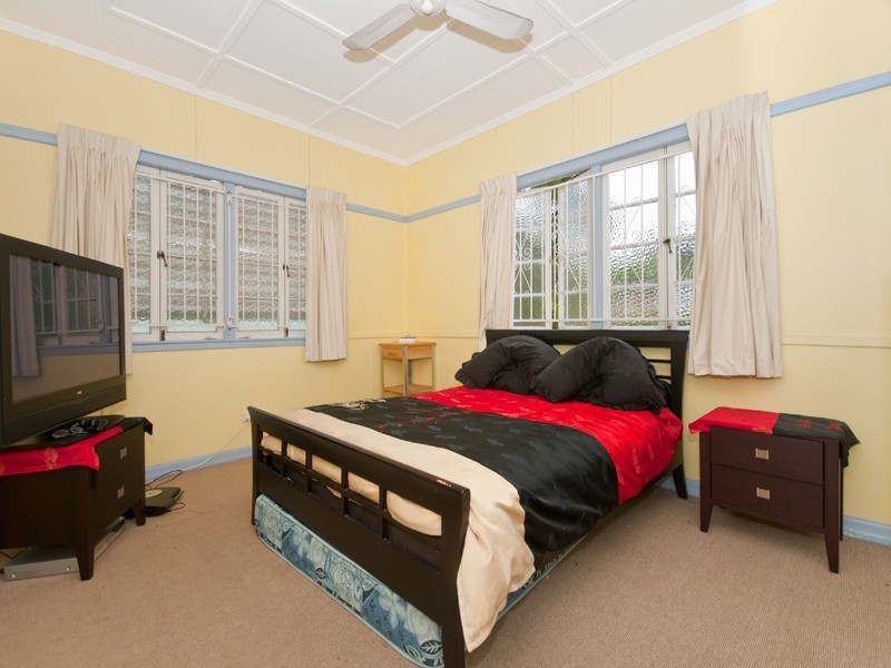 2 Gilston Street, Keperra QLD 4054