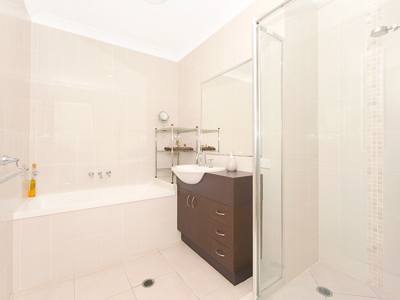15 Marigold Close, Springfield Lakes QLD 4300