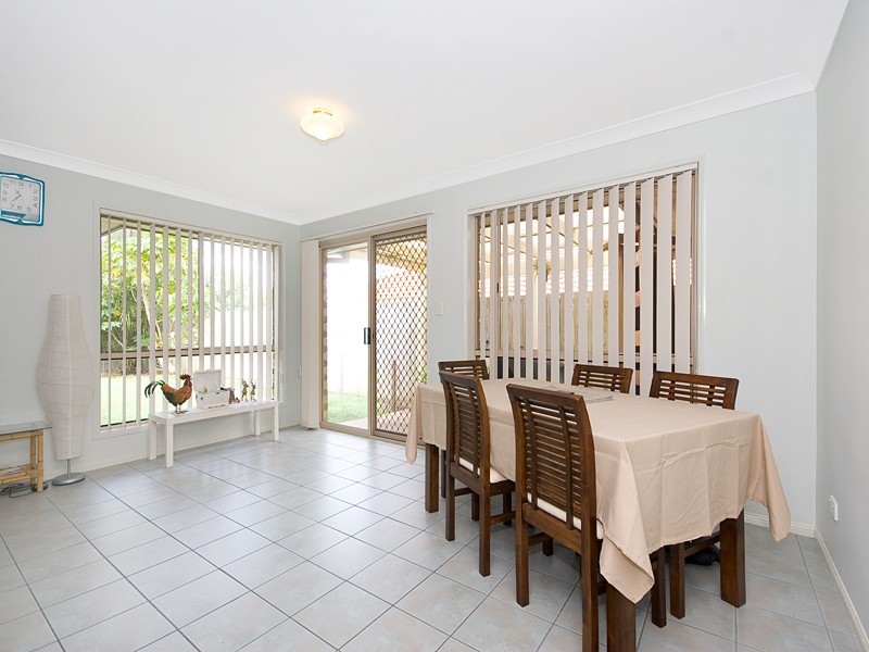 7 Rundle Street, Forest Lake QLD 4078