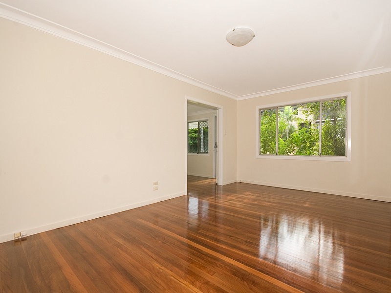 37 Hillock Street, Coorparoo QLD 4151