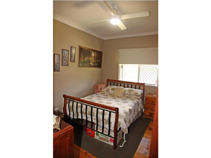 6 Phillip Street, One Mile QLD 4305