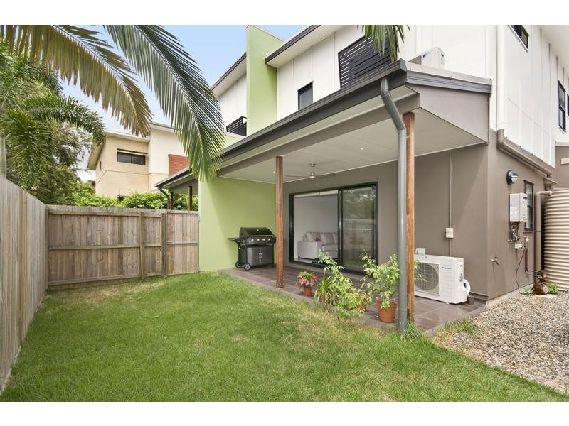 2/7 Bradley Ave, Kedron QLD 4031