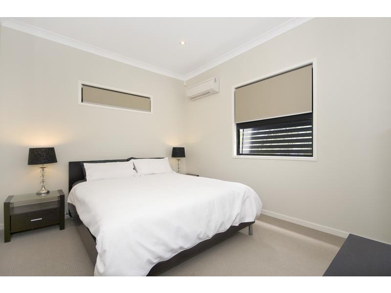 2/7 Bradley Ave, Kedron QLD 4031