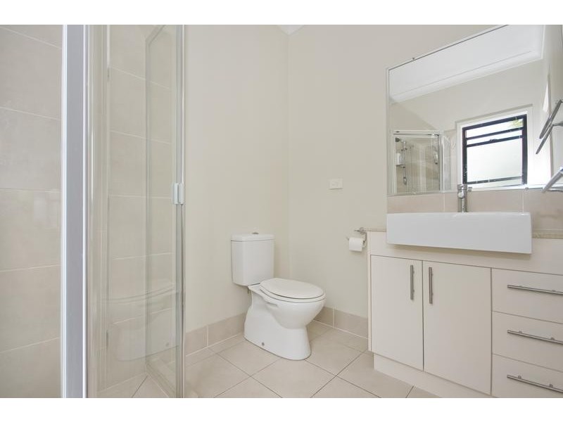 2/7 Bradley Ave, Kedron QLD 4031