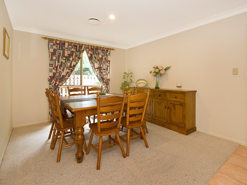 8 Inverpine Court, Petrie QLD 4502