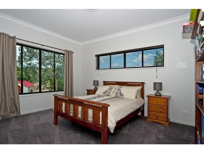 24 Raven Court, Karalee QLD 4306