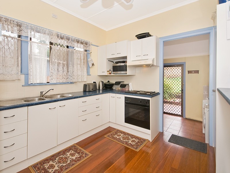 53 Stephenson St, Coalfalls QLD 4305