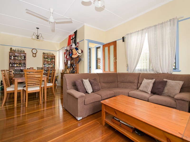 53 Stephenson St, Coalfalls QLD 4305