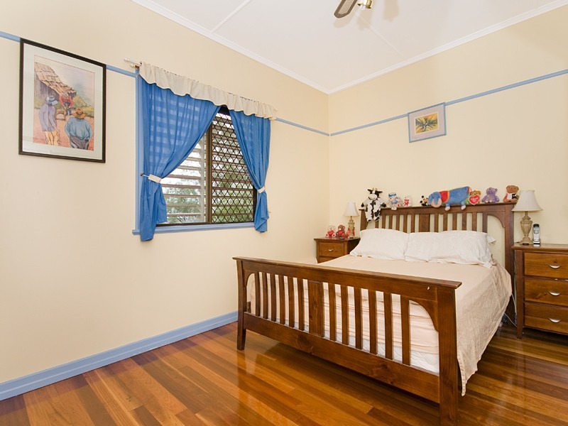 53 Stephenson St, Coalfalls QLD 4305