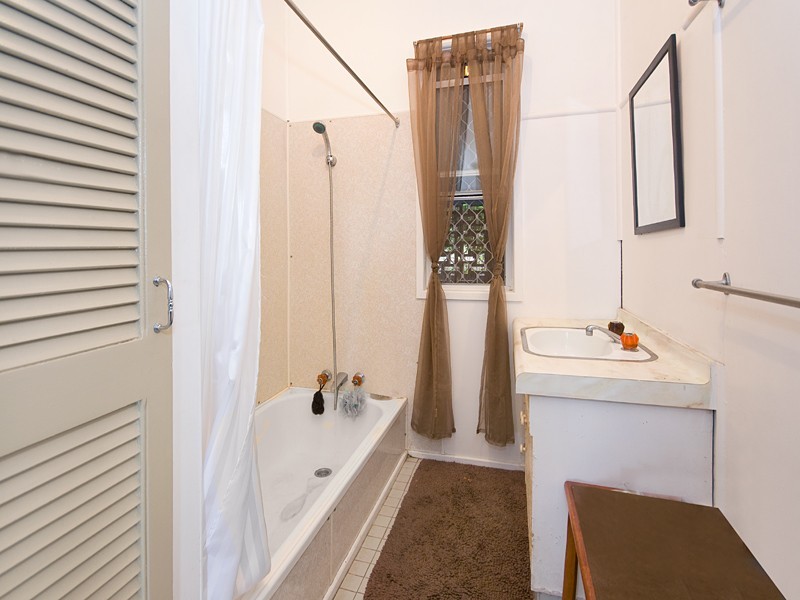 55a Stephenson St, Coalfalls QLD 4305