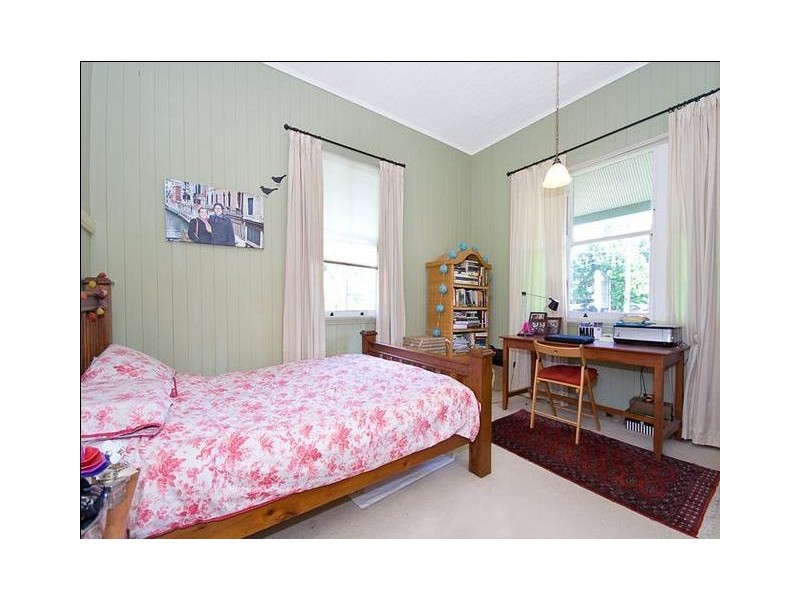 22 Jubilee Terrace, Ashgrove QLD 4060