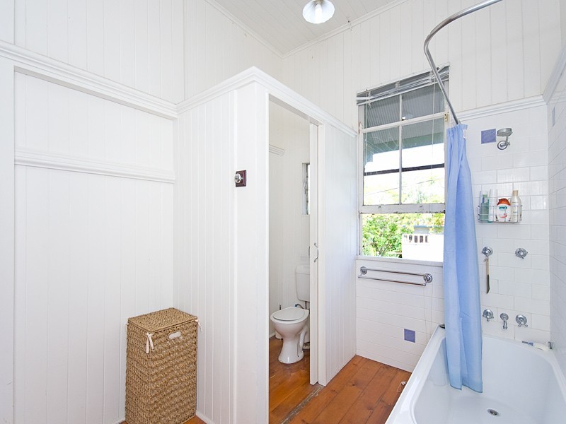 22 Jubilee Terrace, Ashgrove QLD 4060