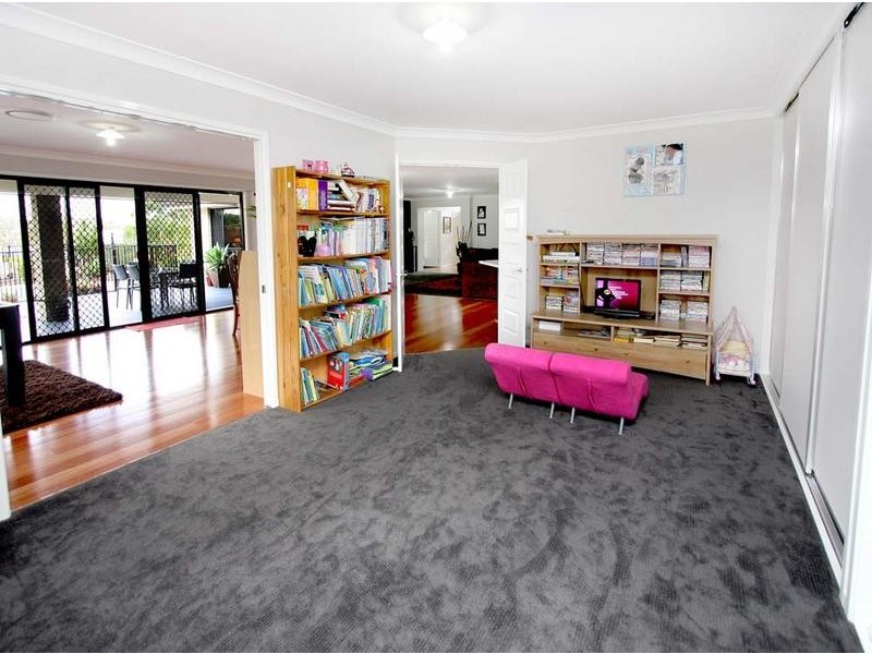 87 Lyndon Way, Karalee QLD 4306