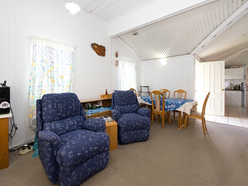 19 North Station Road, North Booval QLD 4304