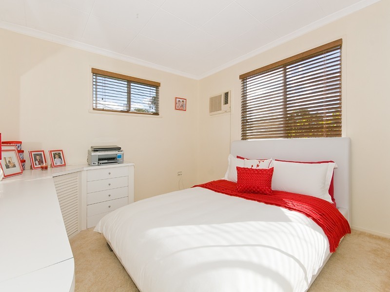 67 Stephenson St, Coalfalls QLD 4305