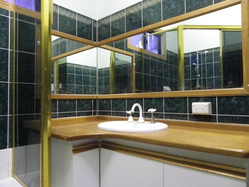 2/73 Primrose Street, Sherwood QLD 4075