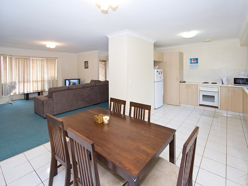 25 Victory Street, Raceview QLD 4305