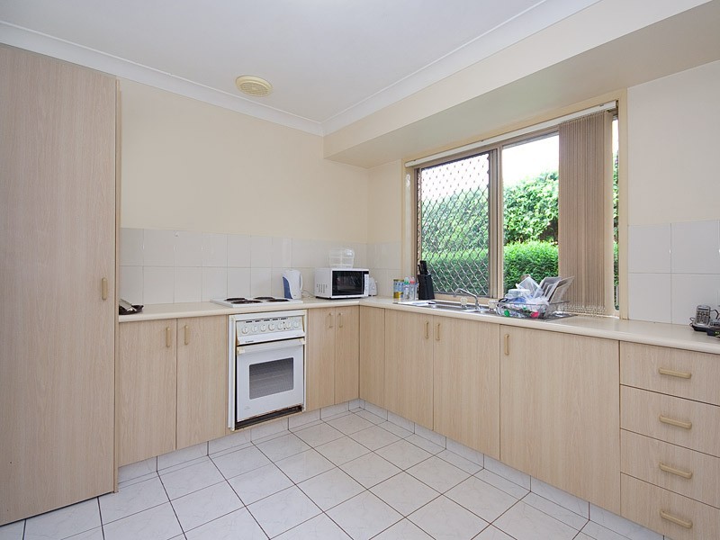 25 Victory Street, Raceview QLD 4305