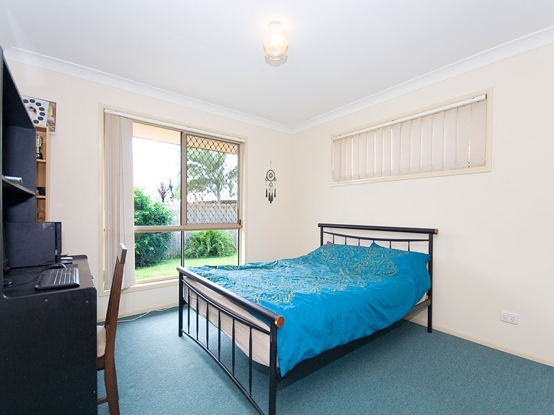 25 Victory Street, Raceview QLD 4305