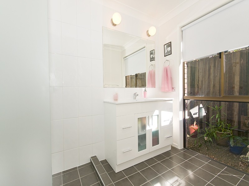 10 Kiama Crescent, Ferny Hills QLD 4055