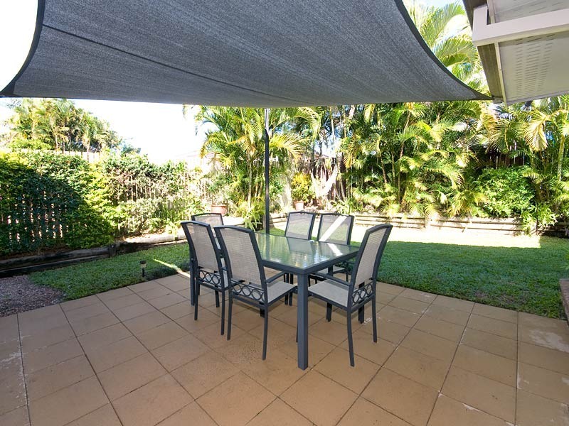 10 Kiama Crescent, Ferny Hills QLD 4055