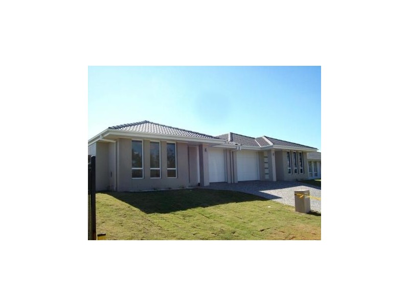 31 Vivian Hancock Drive, North Booval QLD 4304