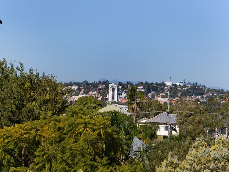 15 Hill Street, North Ipswich QLD 4305