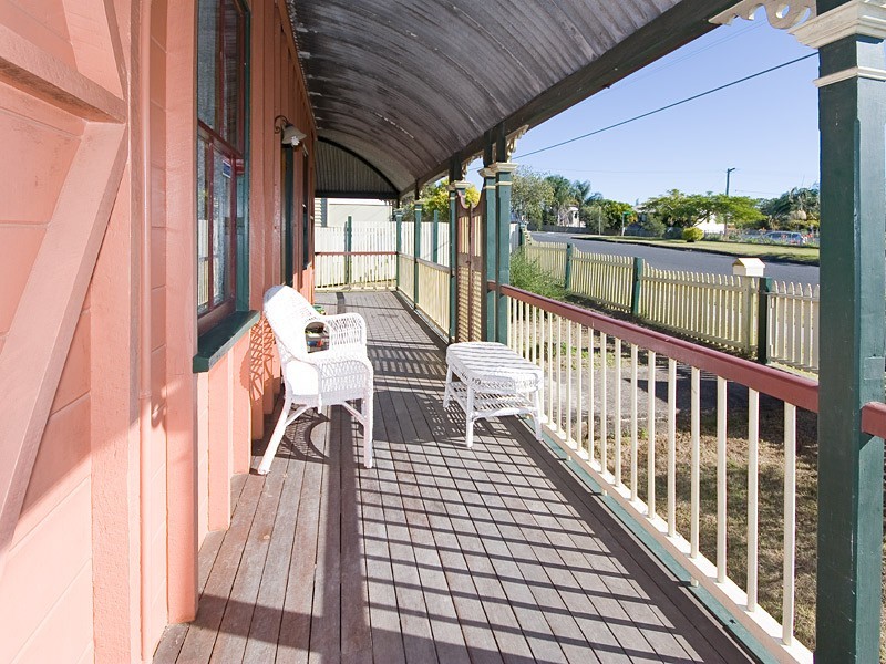 15 Hill Street, North Ipswich QLD 4305